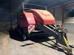 2011 Massey Ferguson 2170, Standard Packer