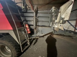 2011 Massey Ferguson 2170, Standard Packer